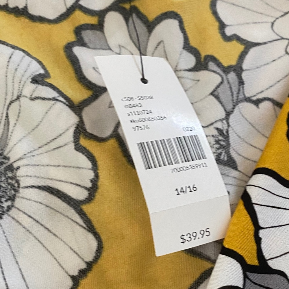 Gorgeous slinky; mustard just isn’t my color NWT